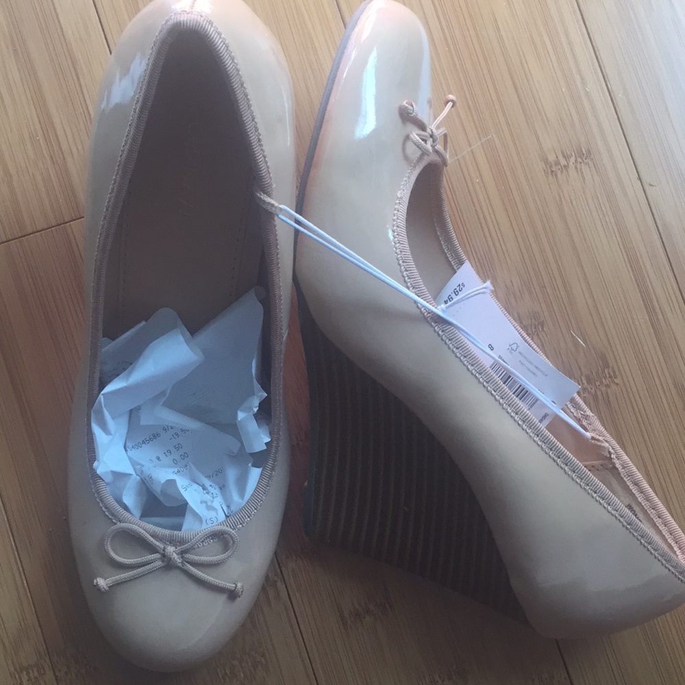 Old Navy wedge heels